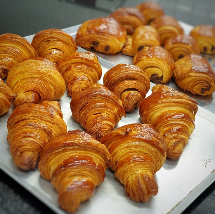 Sélection de viennoiseries fraîchement préparées